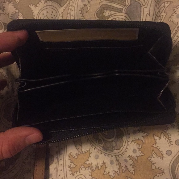 Michael Kors Black and Gold Wallet/Wristlet - Picture 2 of 4